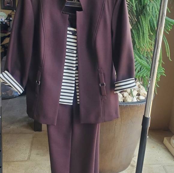 PERCEPTION New York 3-Piece Blazer/Pant Suit/Pant - Picture 2 of 2